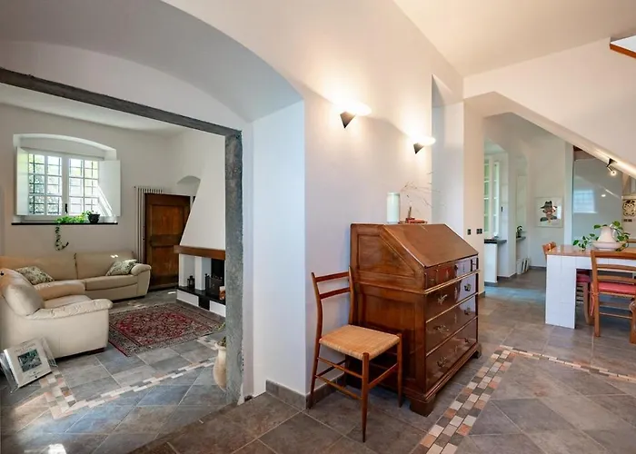 Questa - Oasi Sommersa Nel Vila