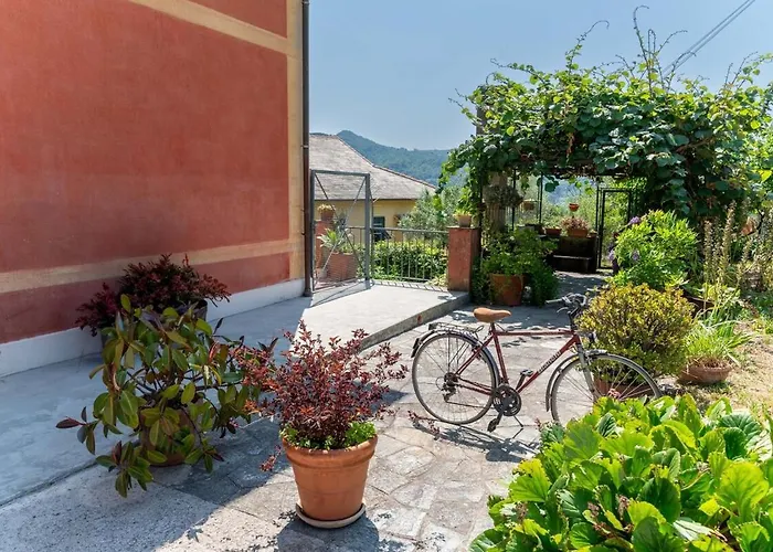 Questa - Oasi Sommersa Nel Chiavari