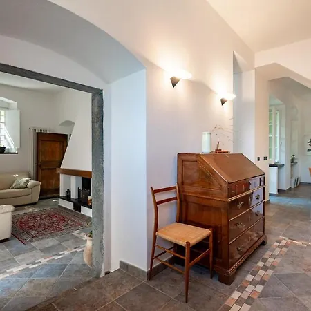 Questa - Oasi Sommersa Nel Villa