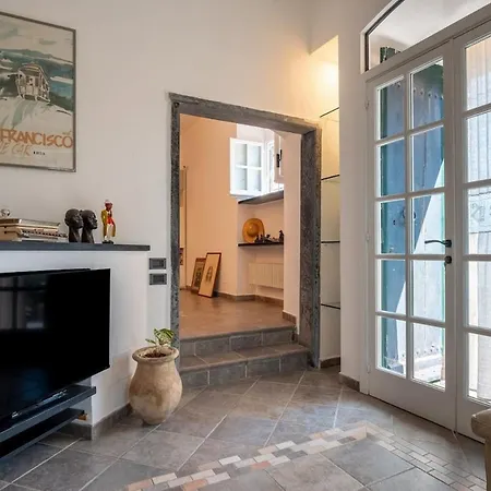 Villa Questa - Oasi Sommersa Nel Chiavari