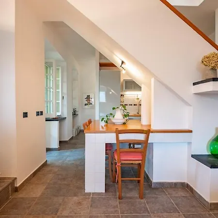 Villa Questa - Oasi Sommersa Nel Chiavari