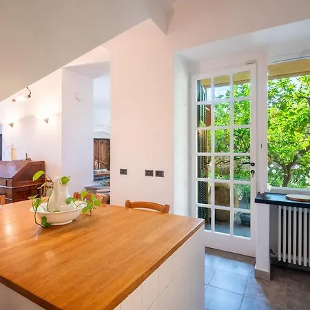Questa - Oasi Sommersa Nel Villa