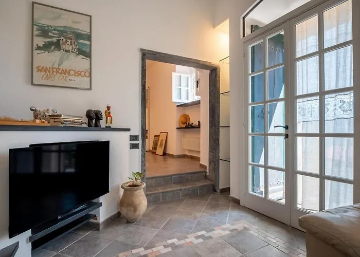Villa Questa - Oasi Sommersa Nel Chiavari